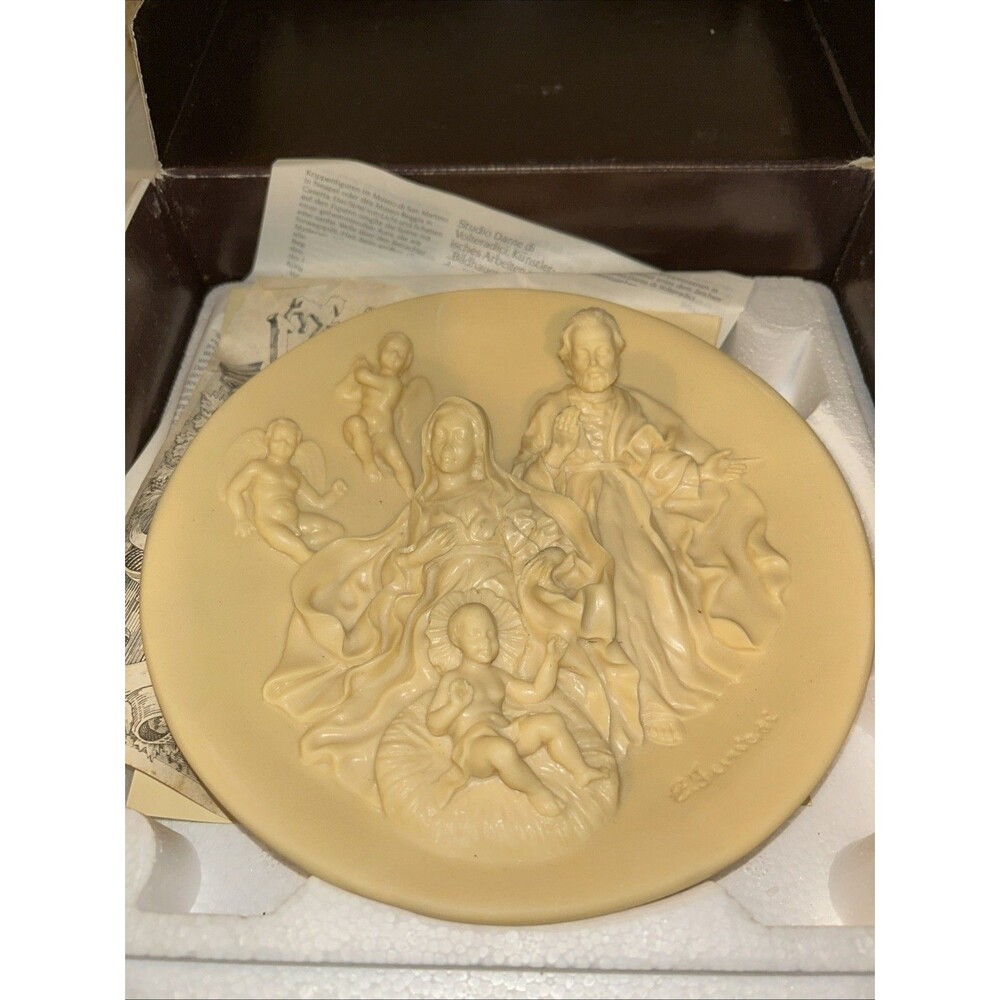 Joy to the World Studio Dante di Volteradici Italy Collectors Plate COA & Box